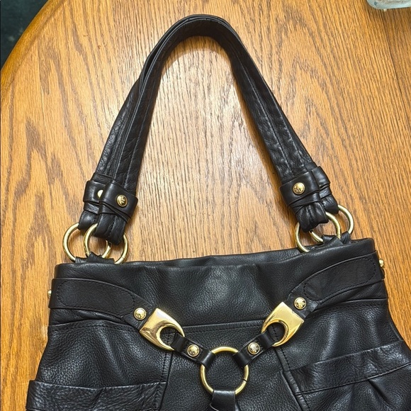 B. Makowsky Black leather and Gold accents Shoulder Bag with Hobo Design - Picture 4 of 5